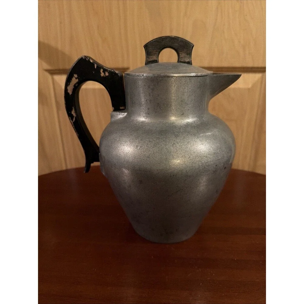 Vtg BANNE Cookware Cast Aluminum Tea/Coffee Pot & Strainer 10”X9 Unpolished. GUC